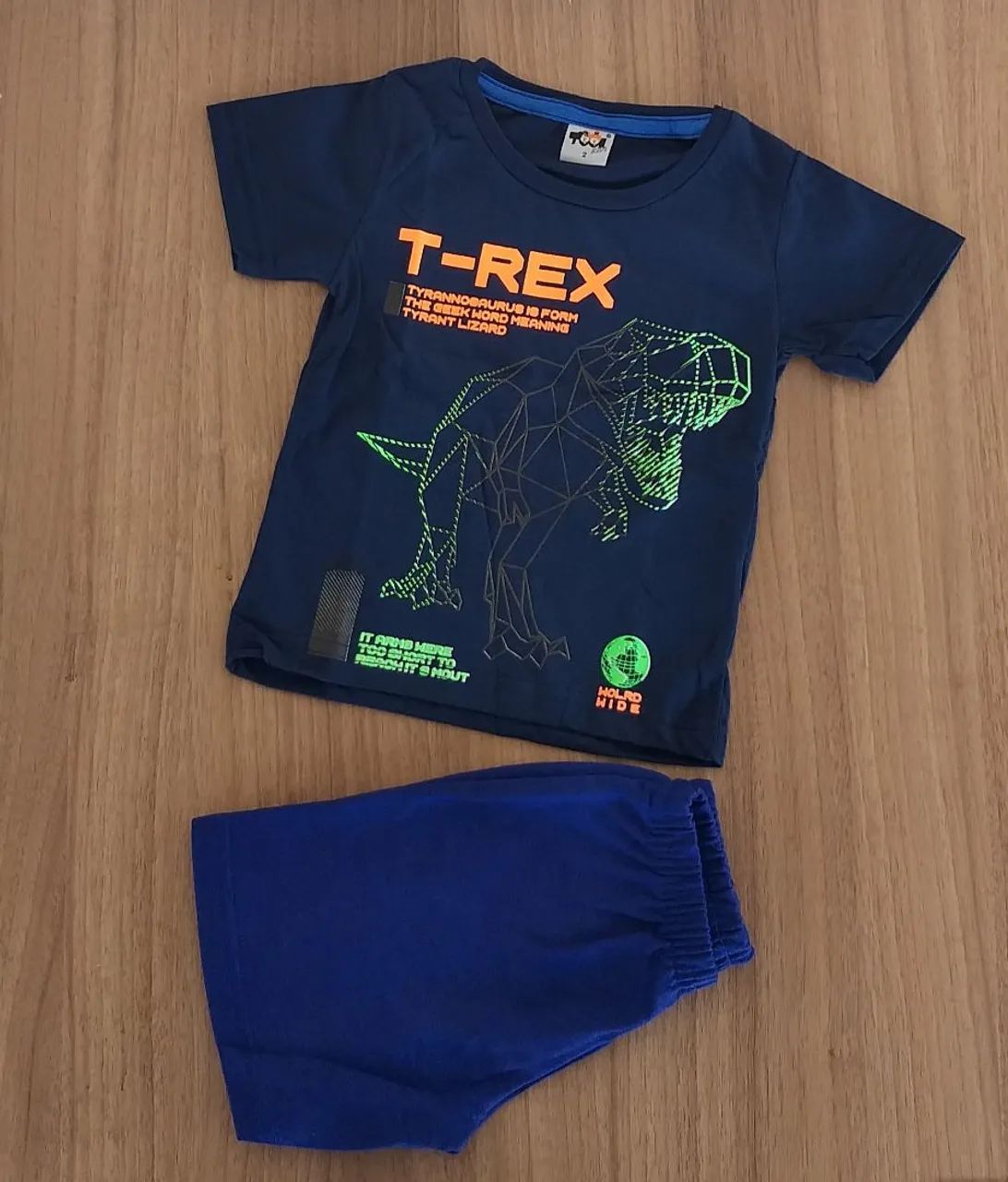 Conjunto Infantil T-Rex - Tamanho 2 Anos
