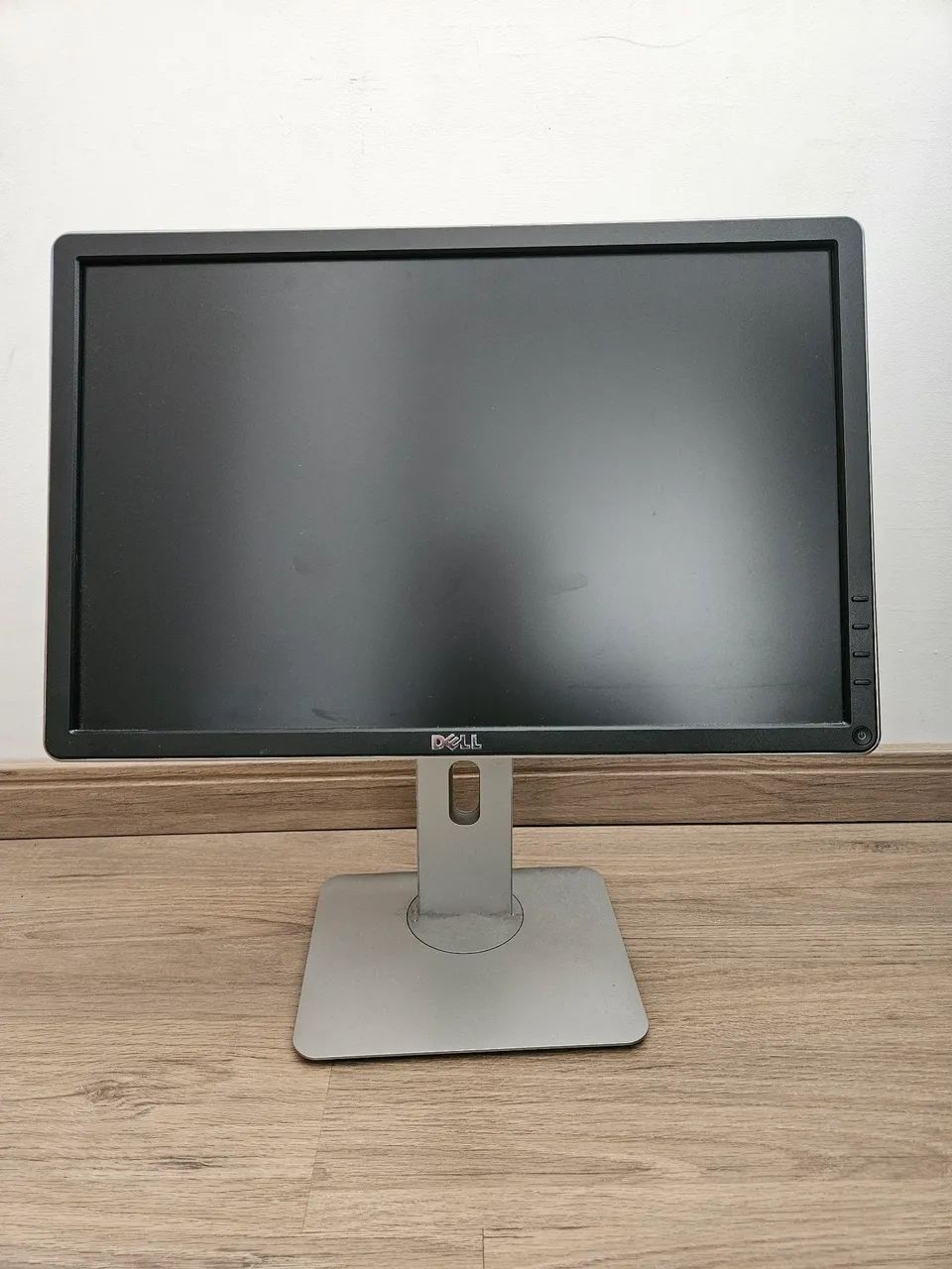 Monitor Dell + Adaptador VGA para HDMI