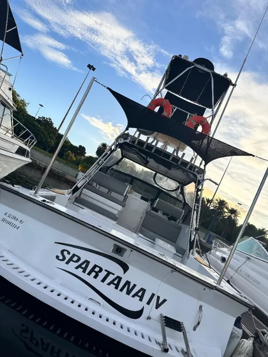 LANCHA MARES 30