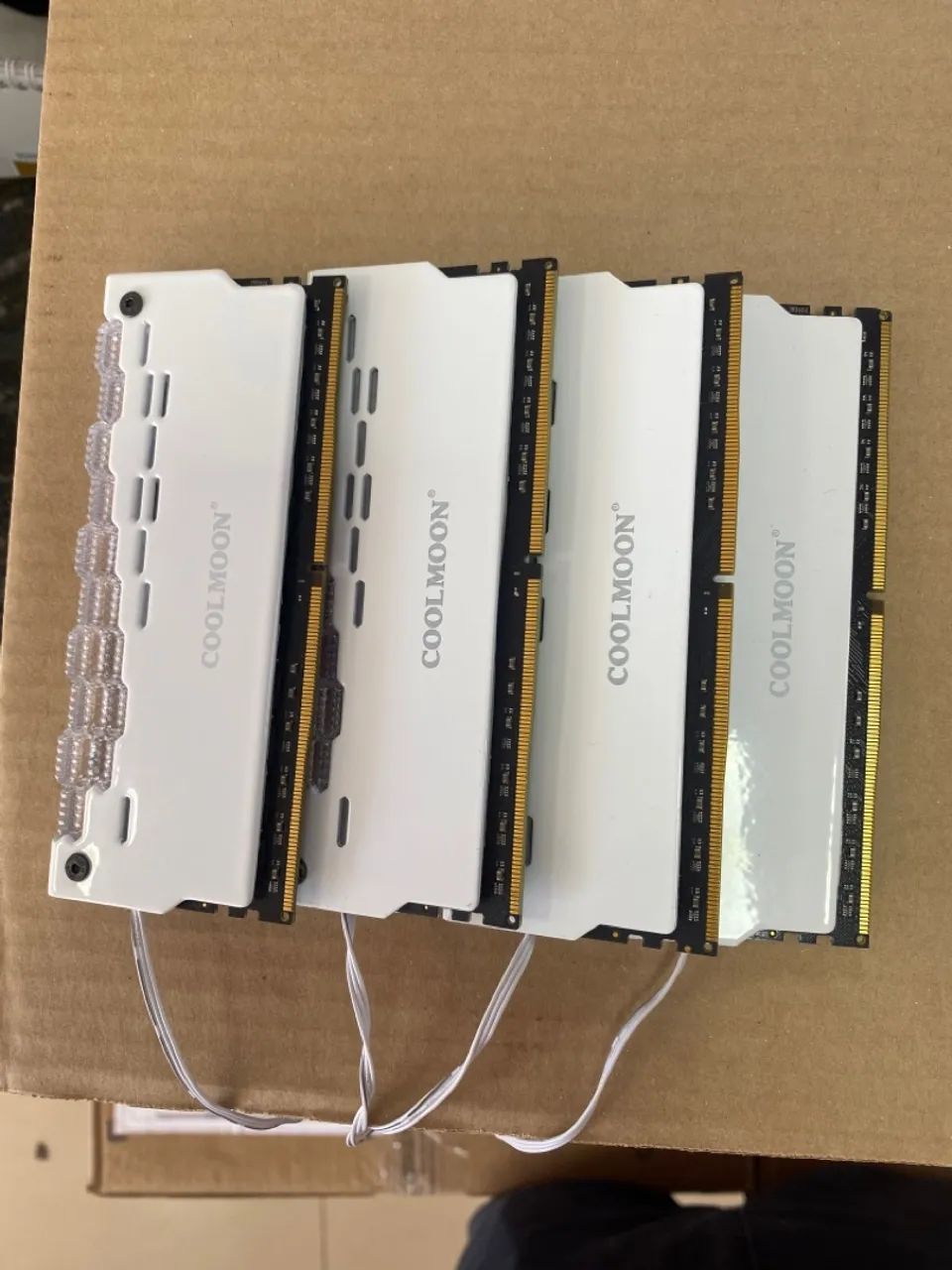 Memória Ram Desk 16gb 3200mhz Ddr4 com dissipador de calor ARGB 5v 3 pinos 