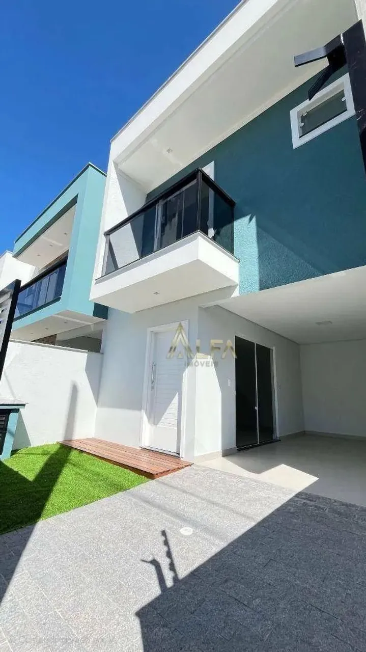 Sobrado à venda, 100 m² por R$ 640.000,00 - Itacolomi - Balneário Piçarras/SC