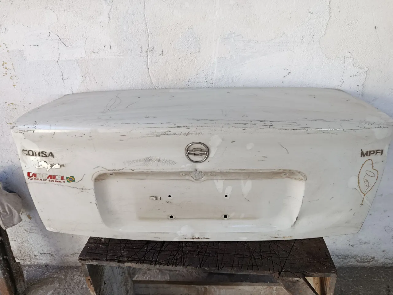 TAMPA TRASEIRA CORSA SEDAN
