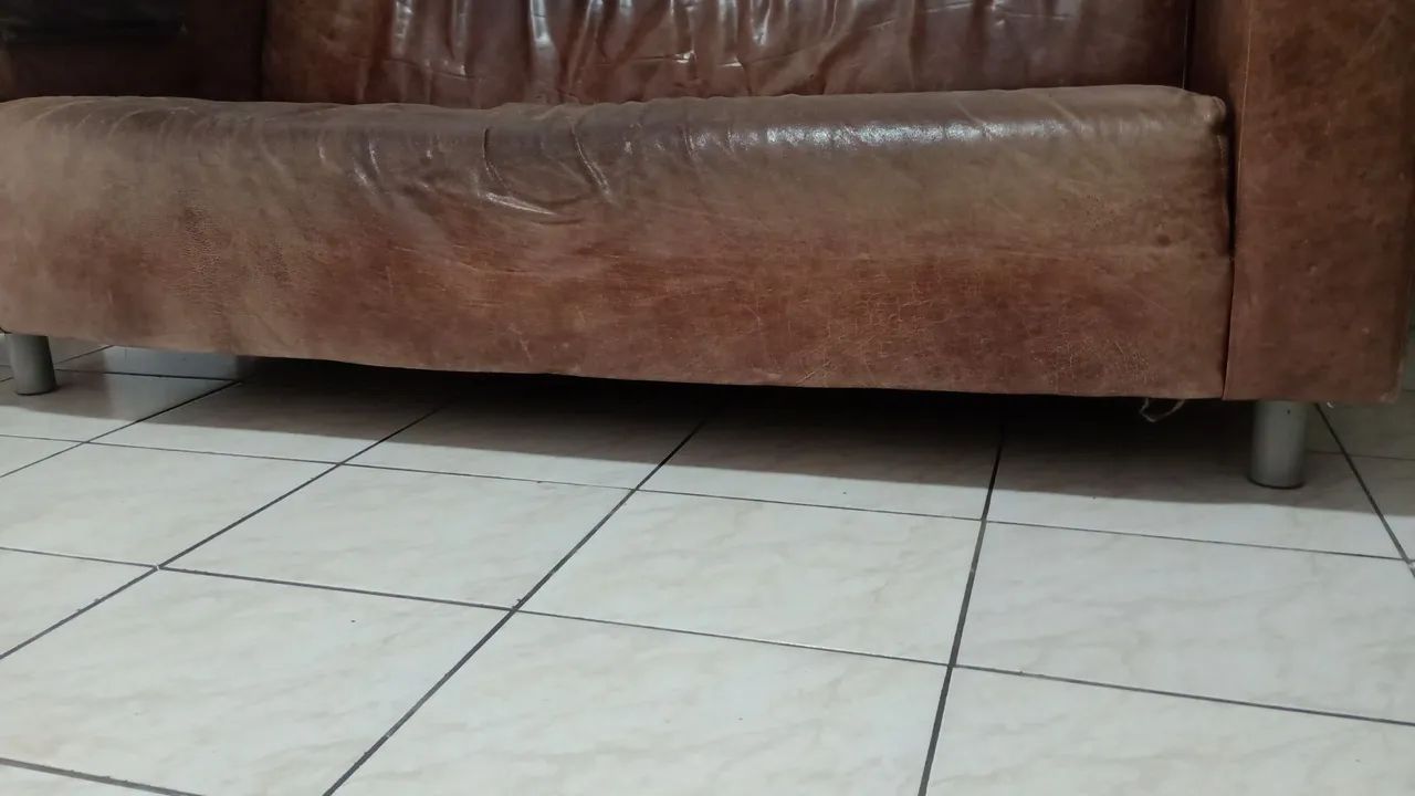 Sofá De Couro - Foto 2