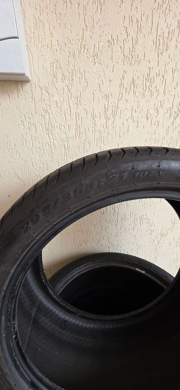 Pneus Pirelli 295/35 R21 107Y - Foto 4