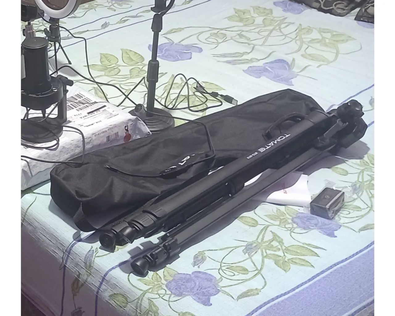 Tripé para Câmera Tomate com Bolsa e Suporte para Celular 1,80 - Foto 2