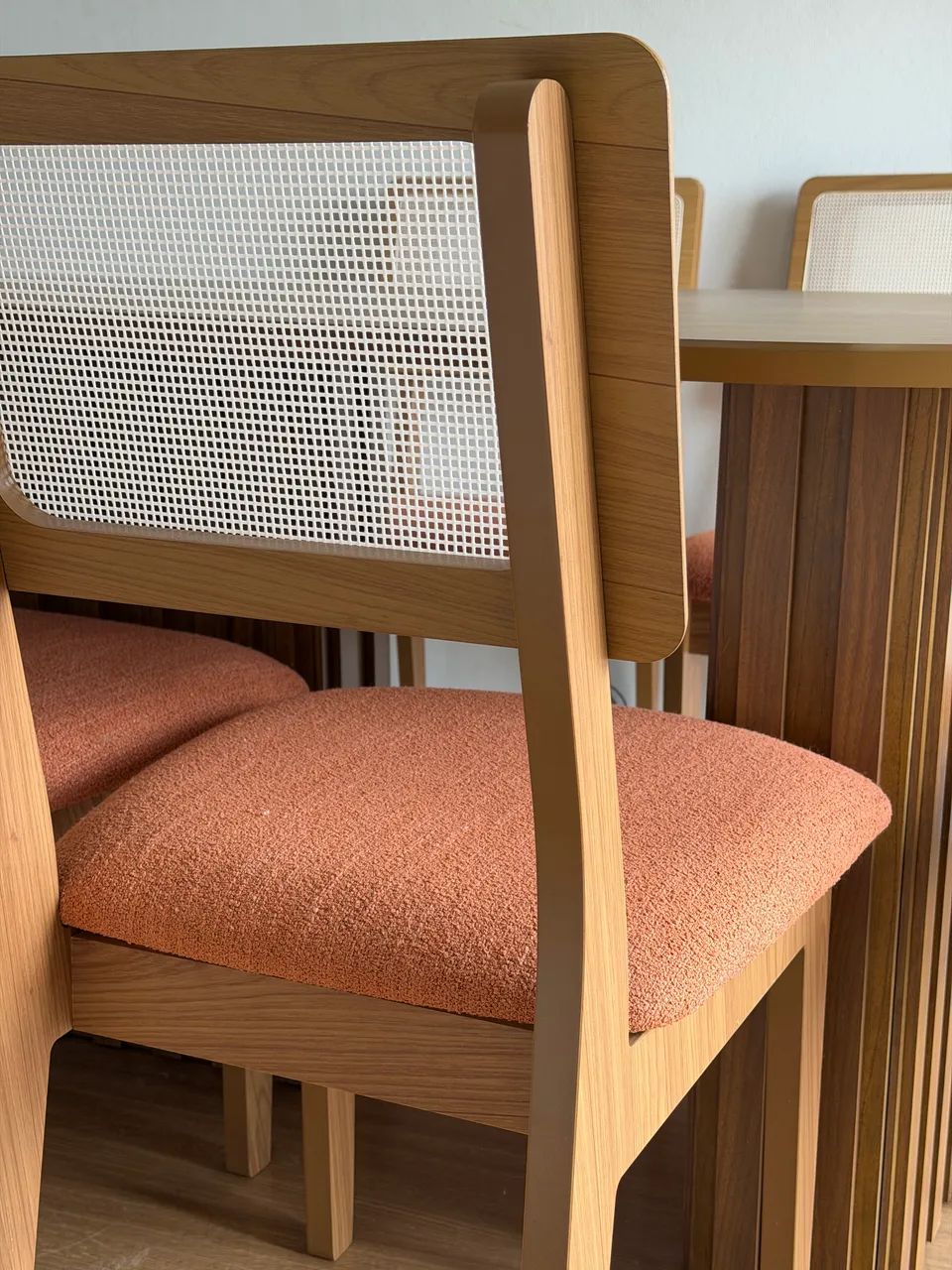 Mesa orgânica + 6 cadeiras  - Foto 4