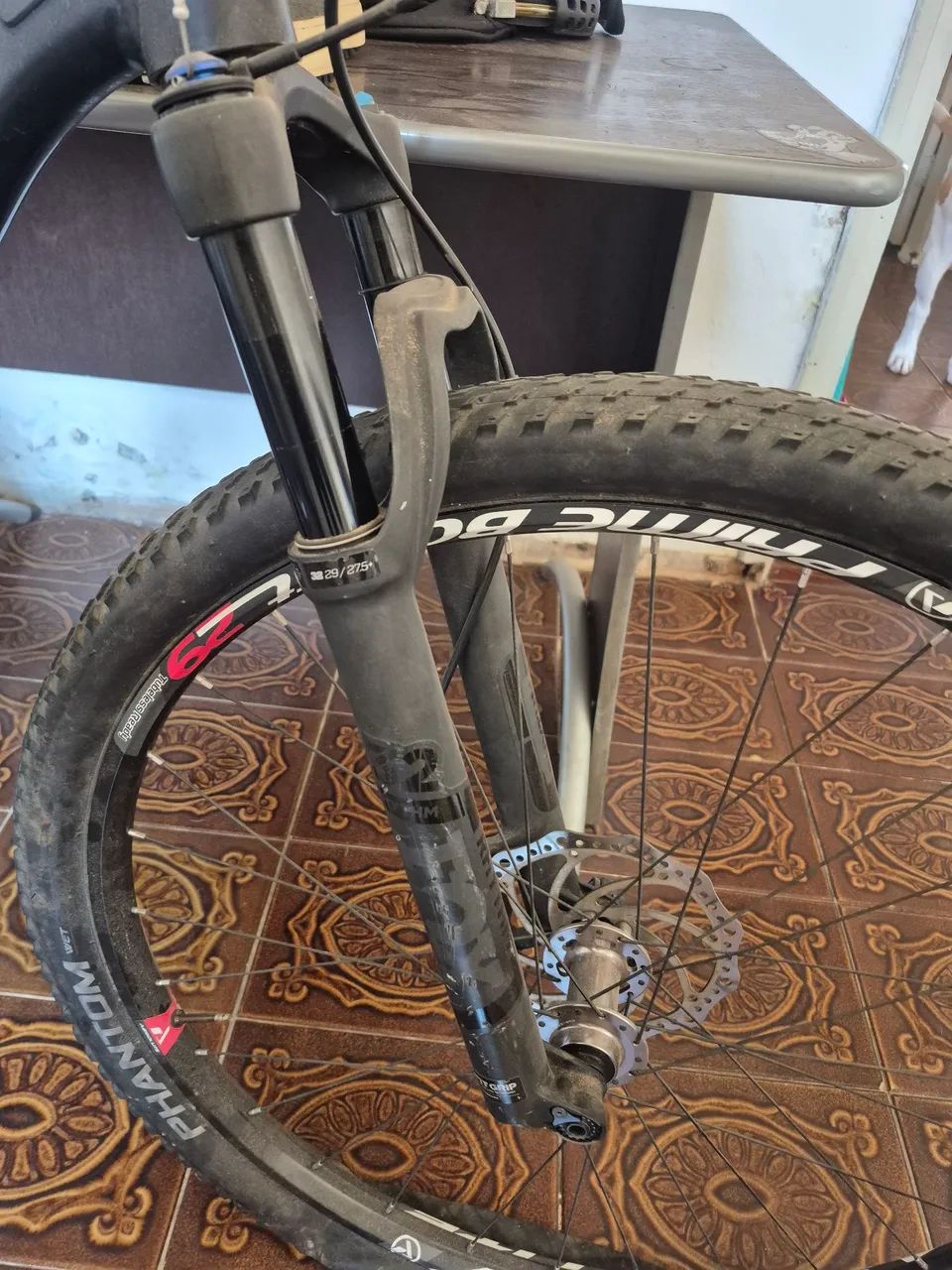Bicicleta Cube aro 29 Tamanho 19 suspensão fox - Foto 2