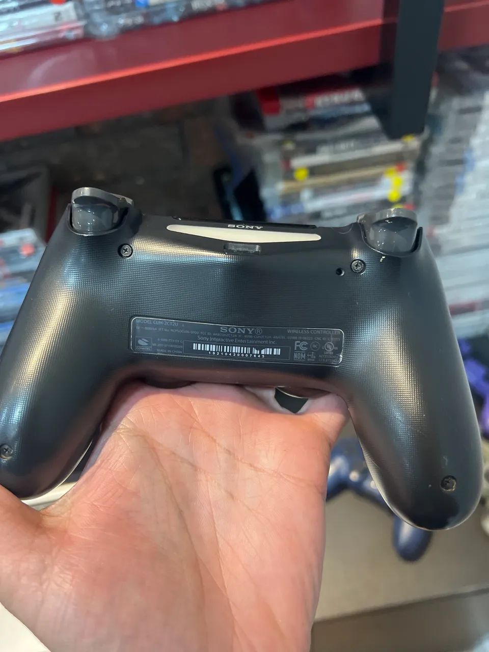 Controle PS4 Original Preto funcionando 100% - Foto 2