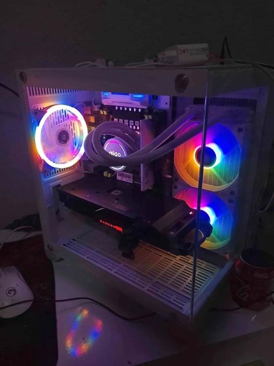PV GAMER Xeon 2667 v3, 3.2 à 3.6 GHz.