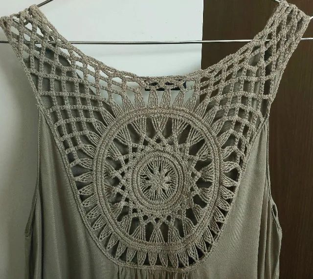 Vestido curto de verão com crochê - Foto 3