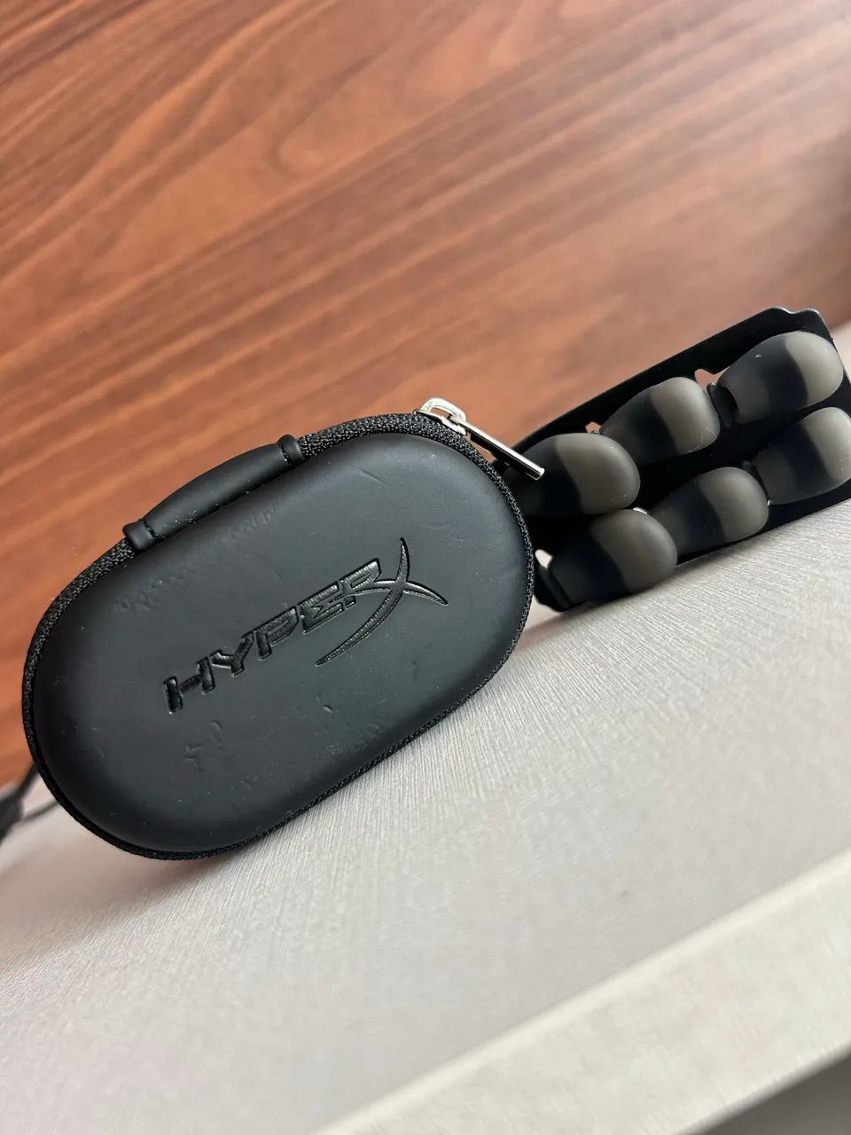 Fone Gamer HyperX Cloud Earbuds com Microfone + Case - Foto 2