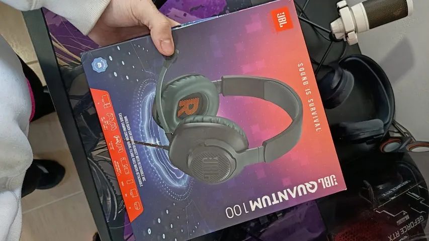 Headset JBL Quantum 100 - funcionando perfeito, com microfone - Foto 4