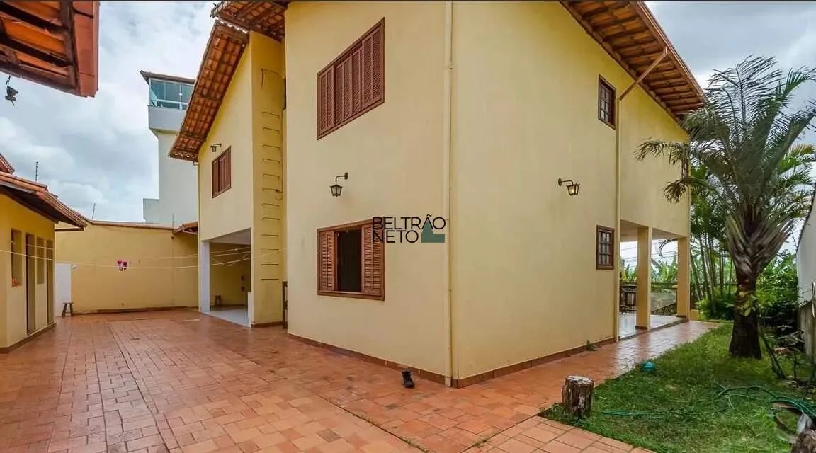 Casa 4 Quartos para alugar no Buritis