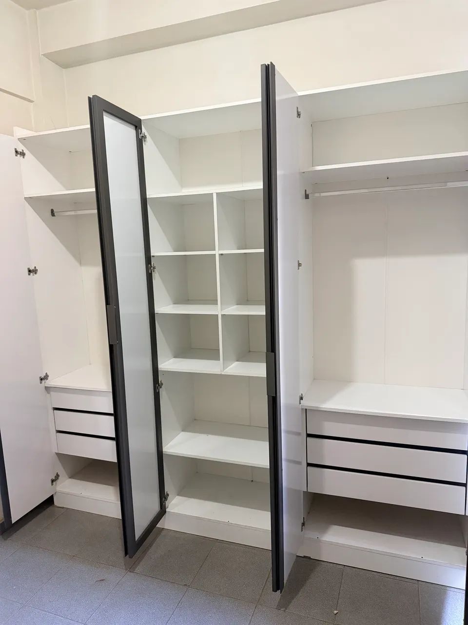 Guarda roupa semi novo - Foto 2