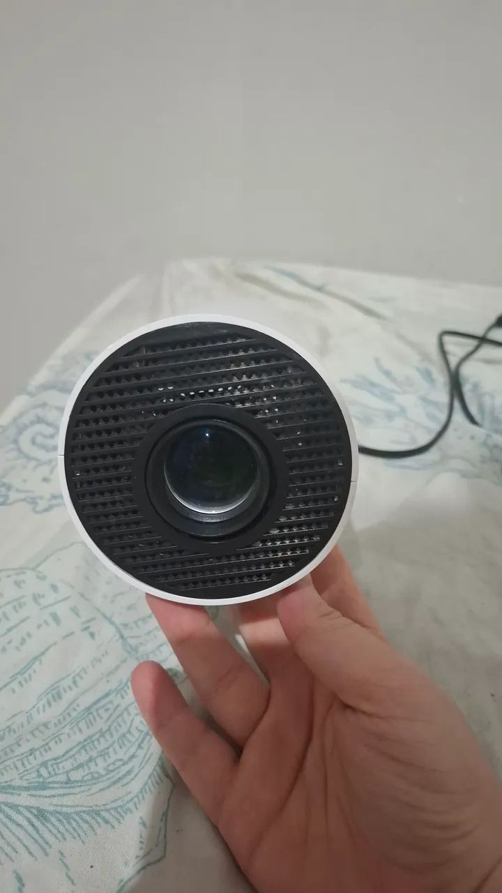 Projetor HY300 Android 11 Wi-Fi Bluetooth - Foto 4