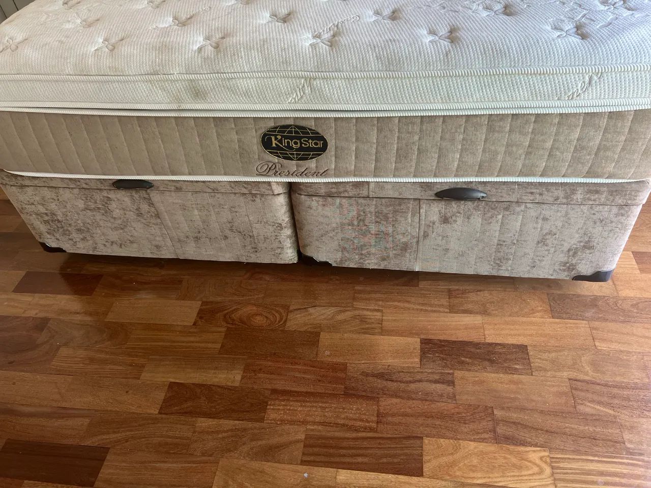 Cama King President 