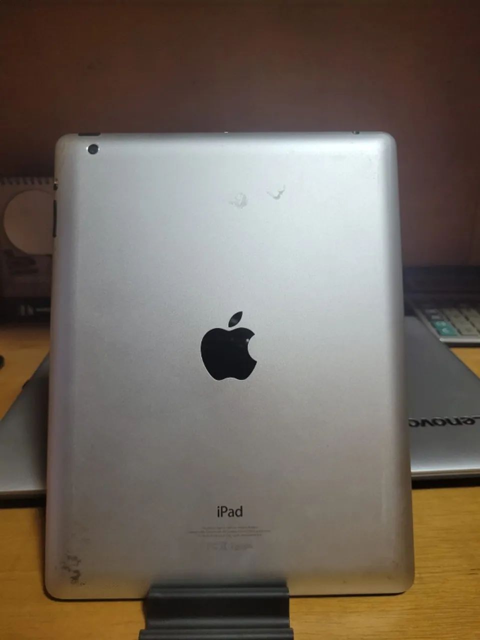 IPad 16Gb 4º Geração com carregador - Foto 4