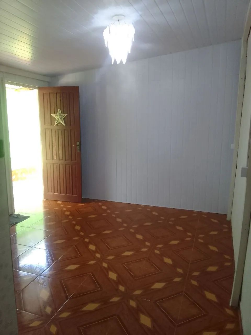 Alugo kitnet peça grande com banheiro - Foto 5