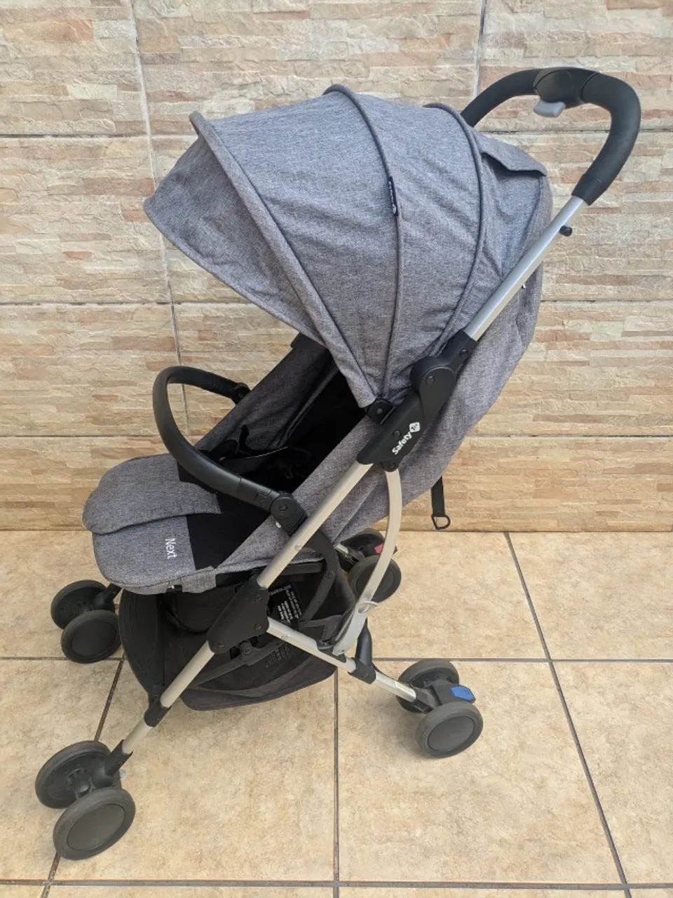 Carrinho de Bebê Safety 1st (acompanha almofada que é comprada à parte)   - Marca: Safety  - Foto 3