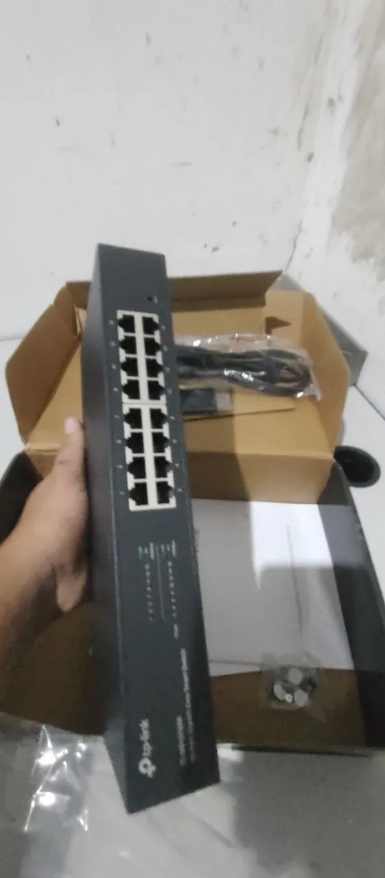 Switch PT-Link 16 portas