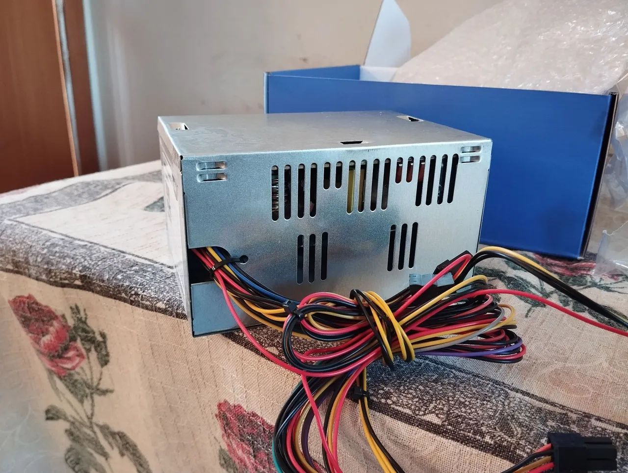 Fonte 230w retirada peças - Foto 2