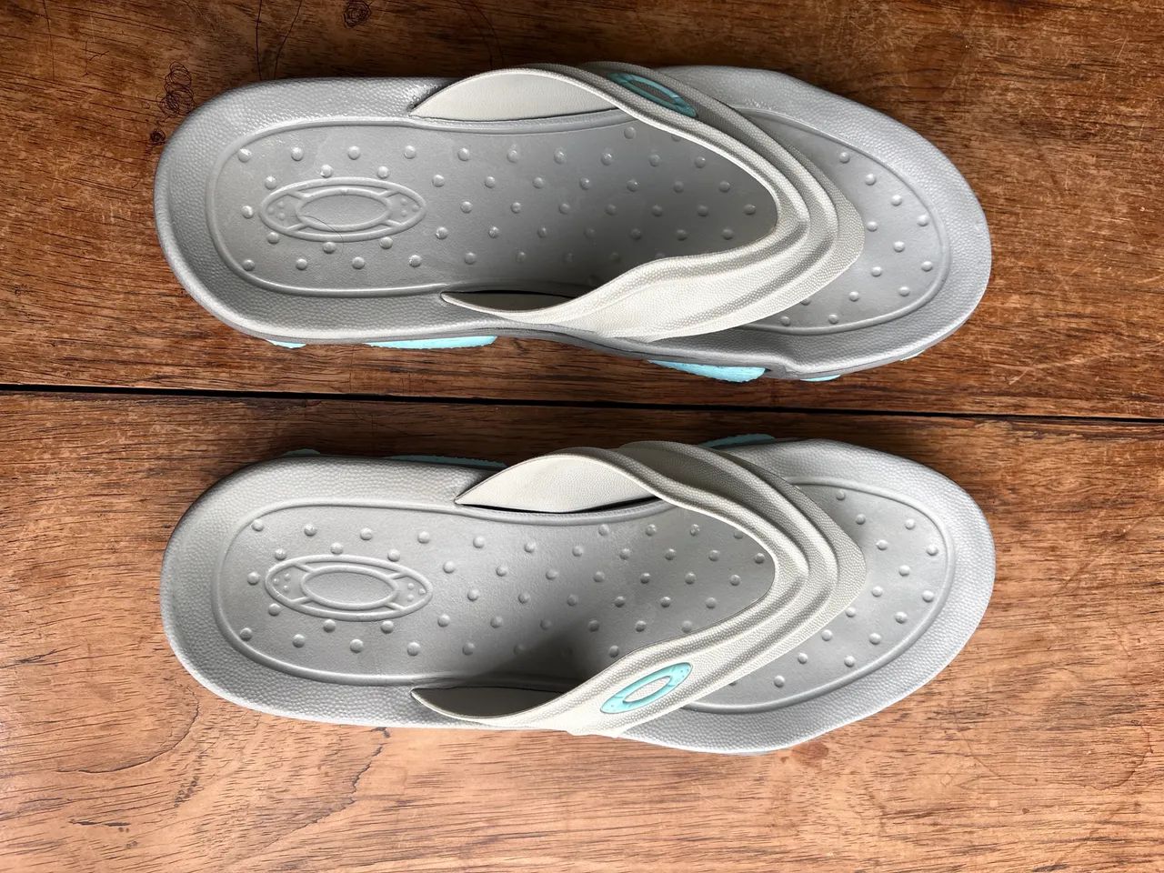 Chinelo Oakley Titan Stone Grey