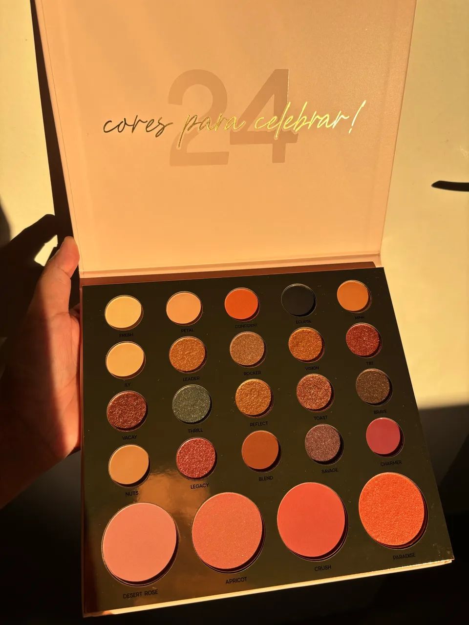 Paleta de sombras oceane 24 cores  - Foto 2
