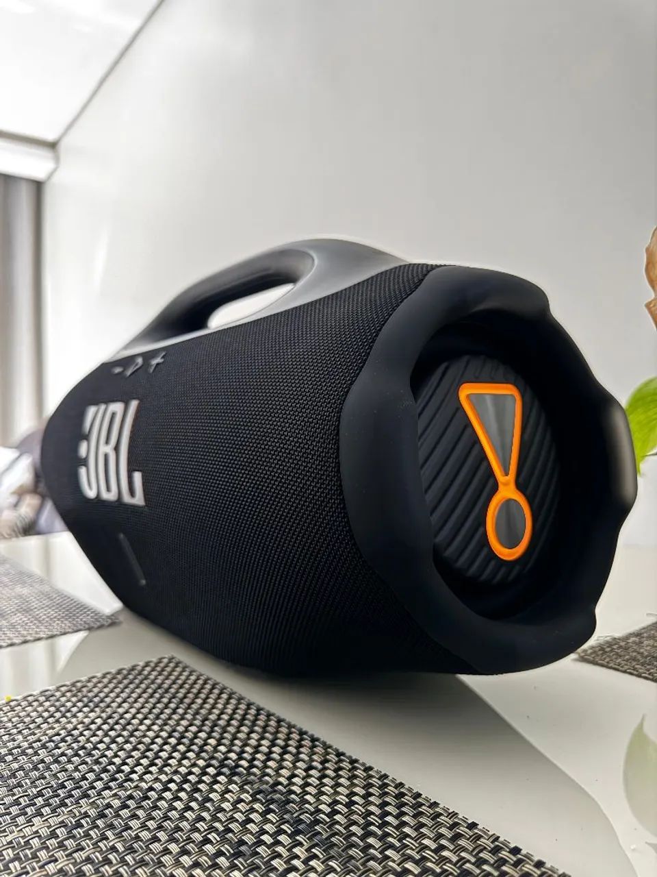 JBL Boombox 4 - A mais atualizada do momento