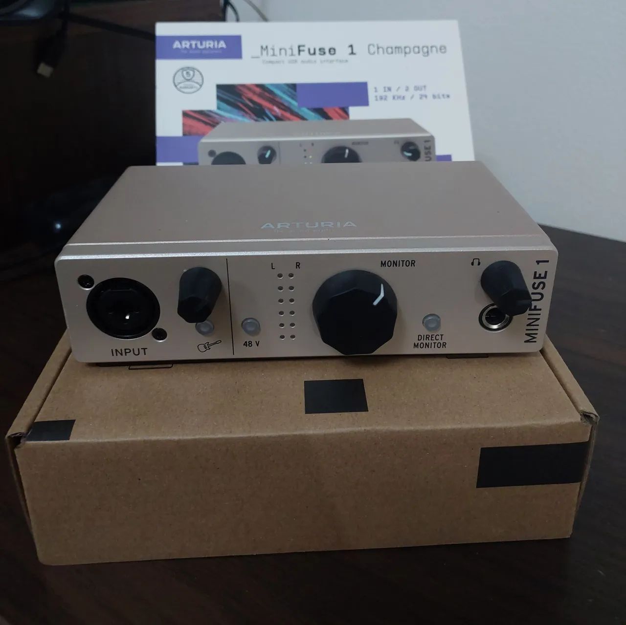 Arturia MiniFuse 1 - Interface de Áudio 