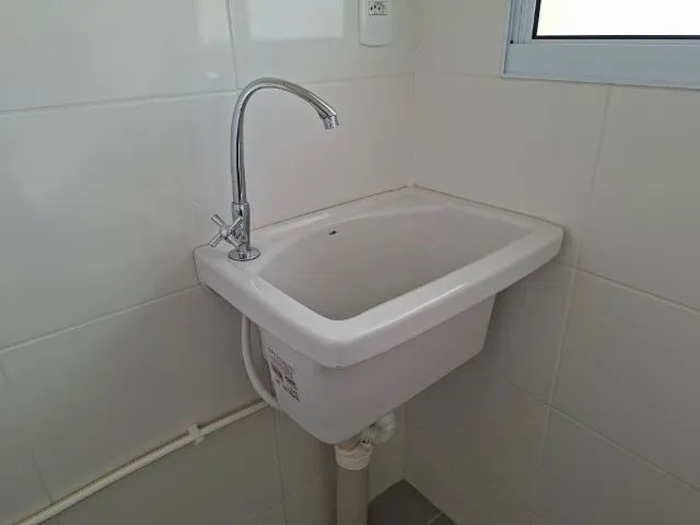 Tanque para Lavanderia com Torneira e Acessórios