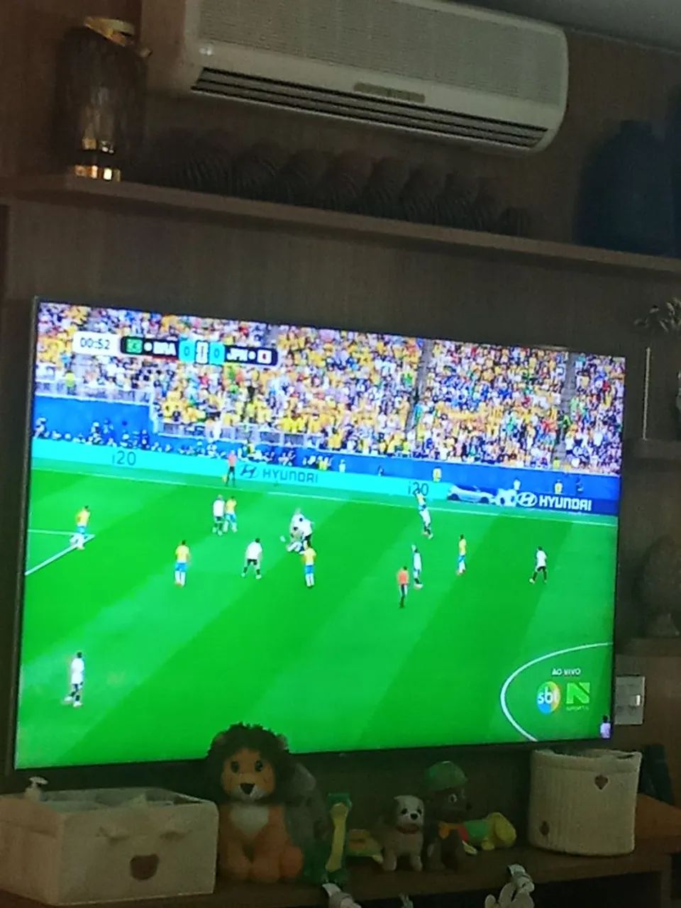 Vendo tv smart 32 polegadas semi nova 7 meses uso com nota fiscal 