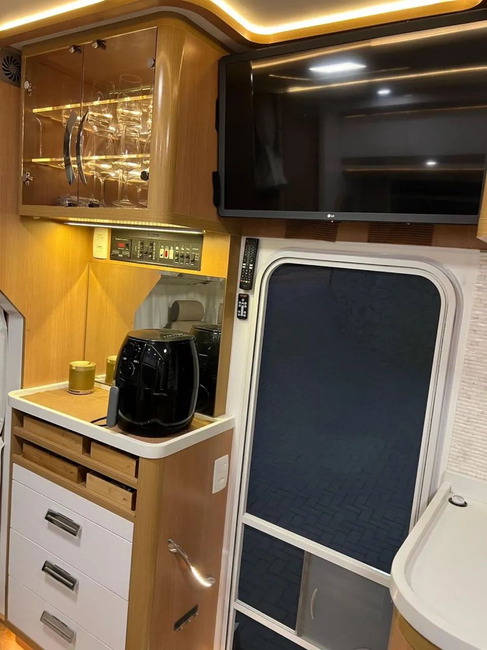 Motorhome Santo Inácio 8.5 - Foto 9