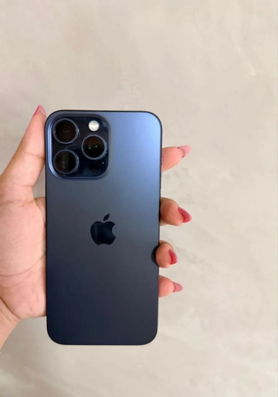 Vendo IPhone 15 pro max 
