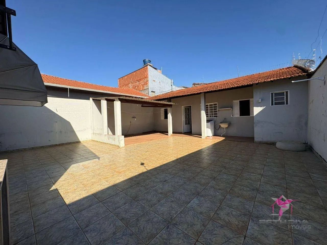 Casa à venda - Jardim Ariana