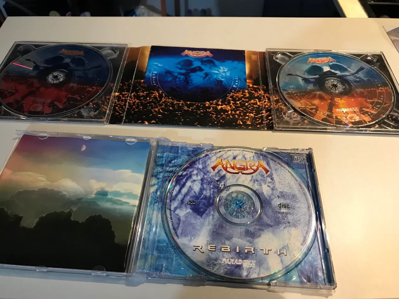 Coleção cds Angra autografados pela banda - Edu Falaschi - Foto 2
