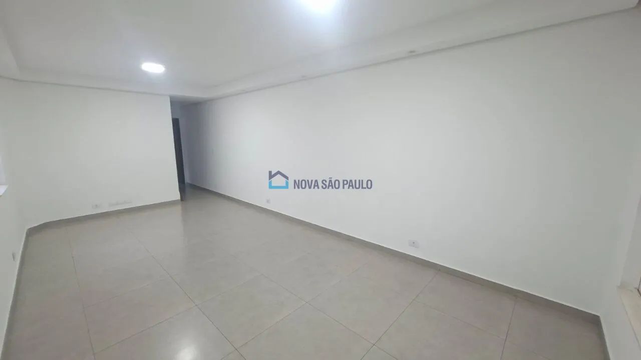 Sobrado para locação com 04 quartos e 02 vagas de garagem - Foto 2