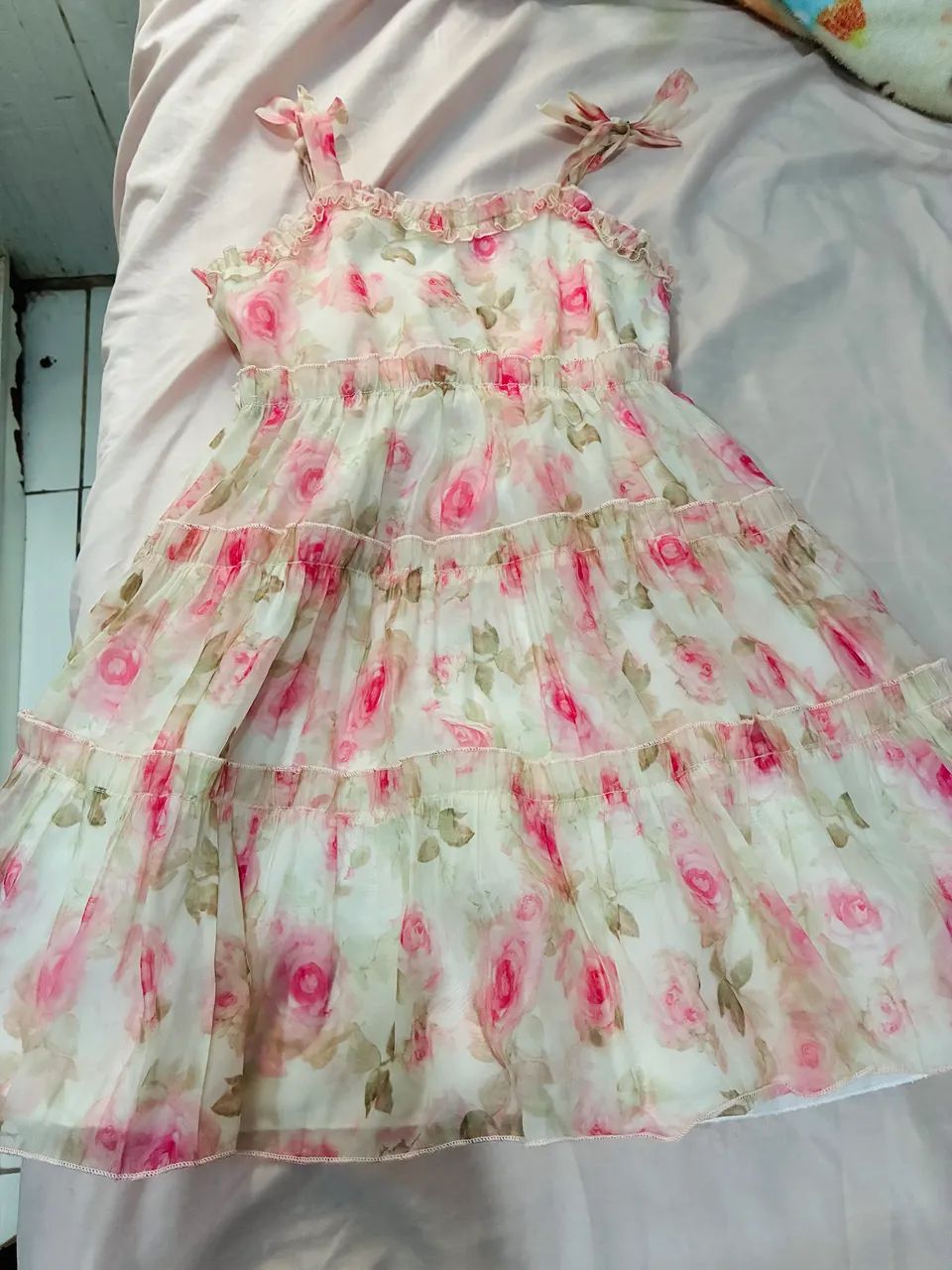 Vestido infantil flores - Foto 2