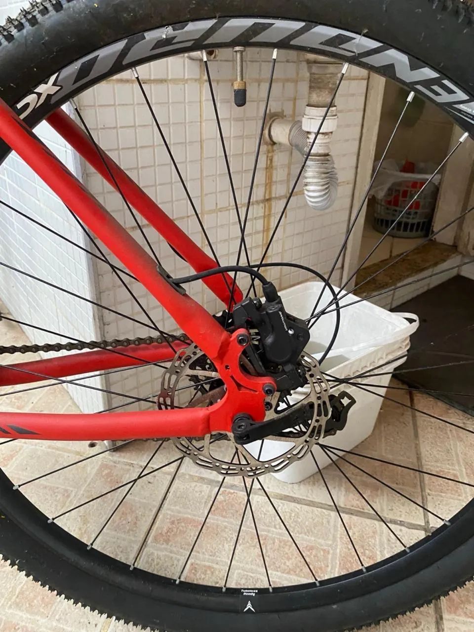 Bike aro 29 novinha - Foto 3