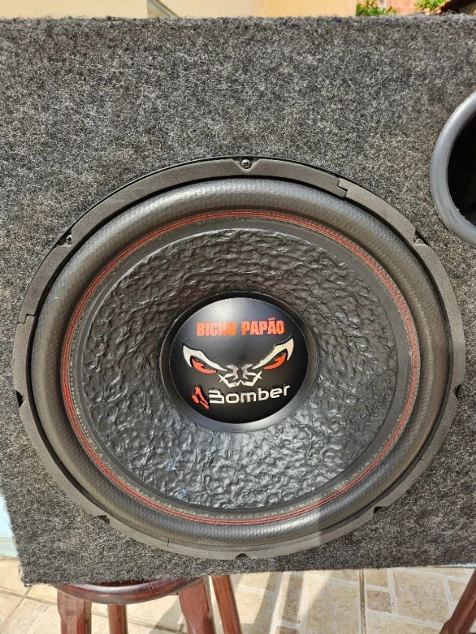 SUBWOOFER BOMBER BICHO PAPÃO 15 Polegadas 600W + CAIXA SOB MEDIDA GOL G3  - Foto 2