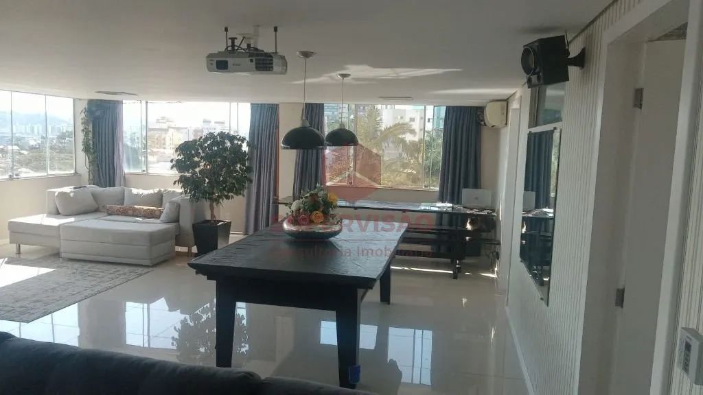 Cobertura com 4 quartos à venda, 264 m² - Abraão - Florianópolis/SC
