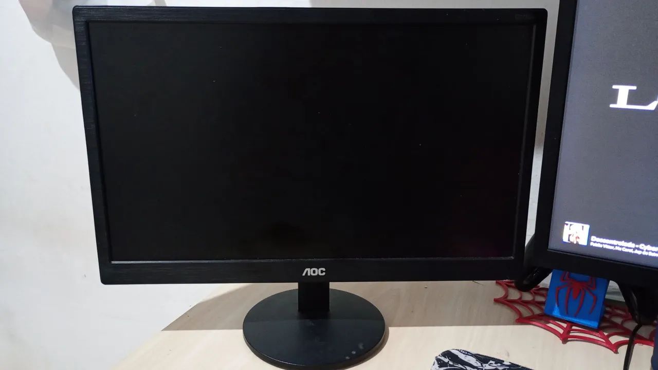 Monitor LCD AOC 18,5 Polegadas - Com Defeito!