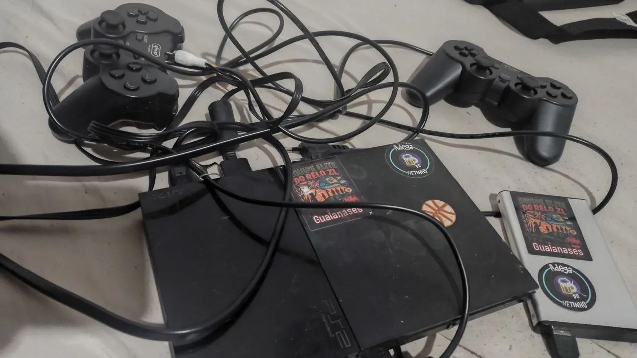 Vendo ou troco! PS2 cm HD de jogos do A até o Z  - Foto 2