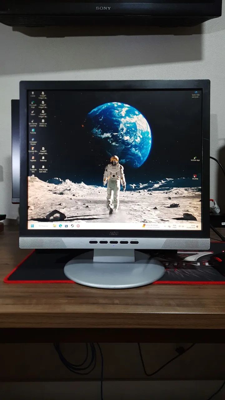 Monitor AOC 17" LCD (Modelo 712Sa) - Funcionando (Ideal p/ CFTV e PC)