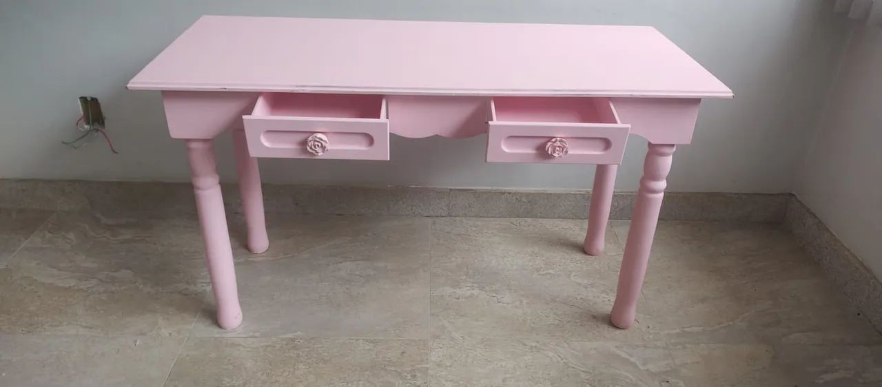 Aparador rosa 
