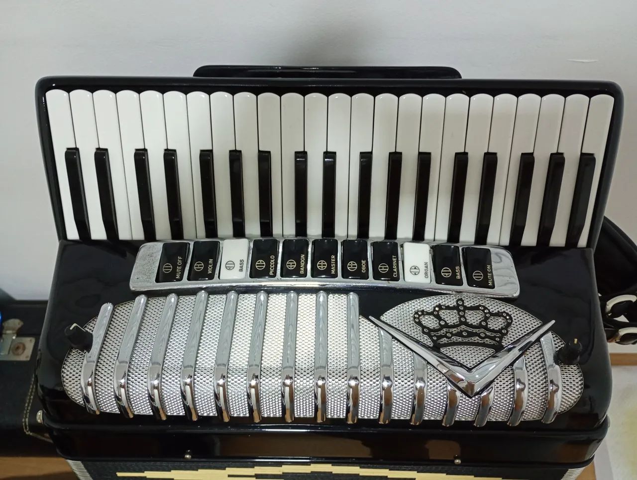 VENDO ACORDEON ITALIANA CROW  - Foto 5