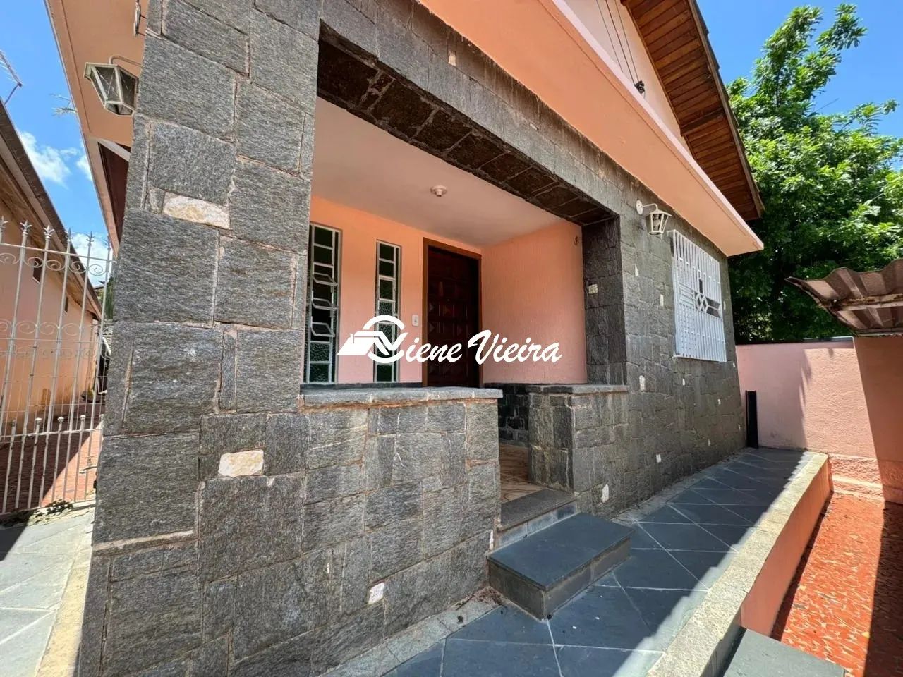CASA RESIDENCIAL em SANTA ISABEL - SP, CENTRO