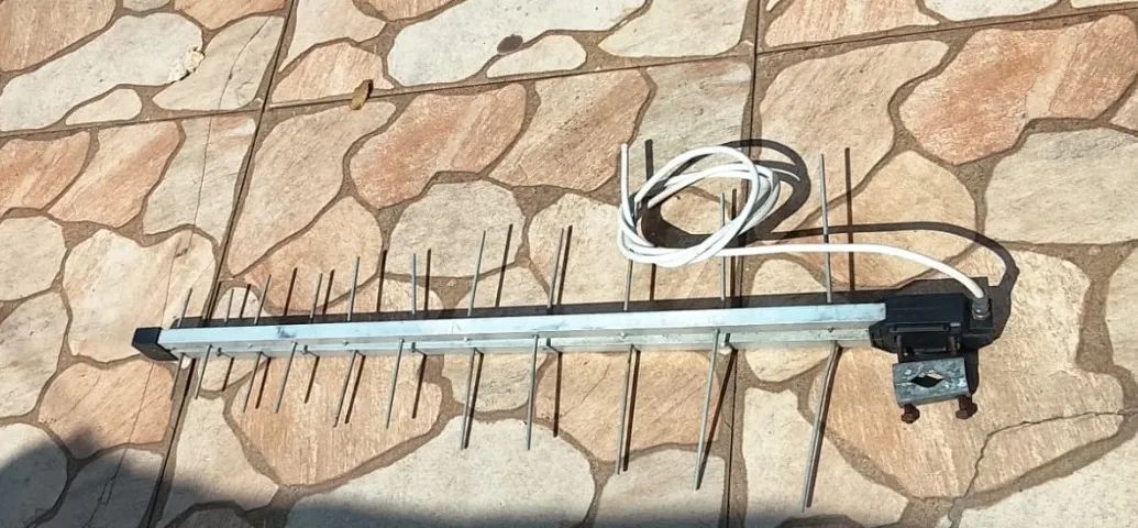 Antena Externa Yagi VHF/UHF  - Foto 3