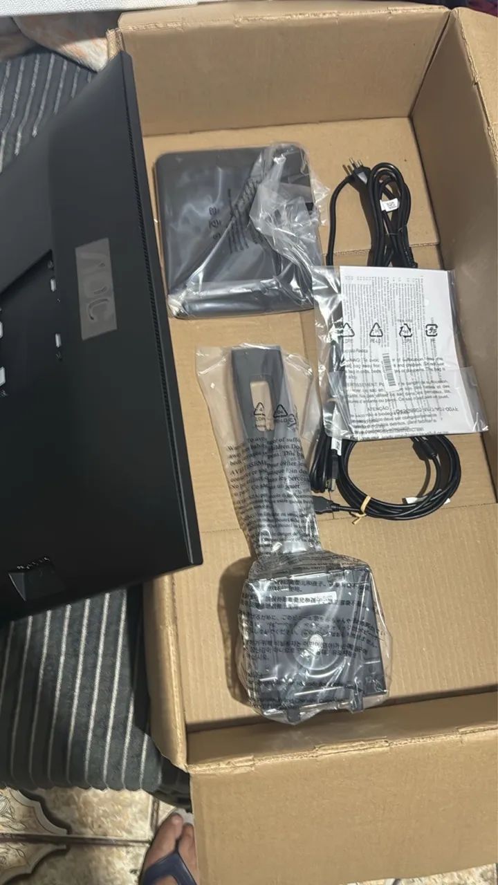 Monitor Gamer AOC - 24E3UF - 100hz - 23,8 polegdas - Foto 2