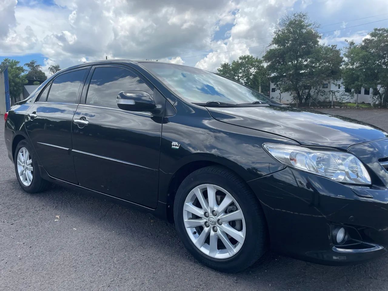Toyota Corolla Altis 2.0 Flex 16V Aut. 2011