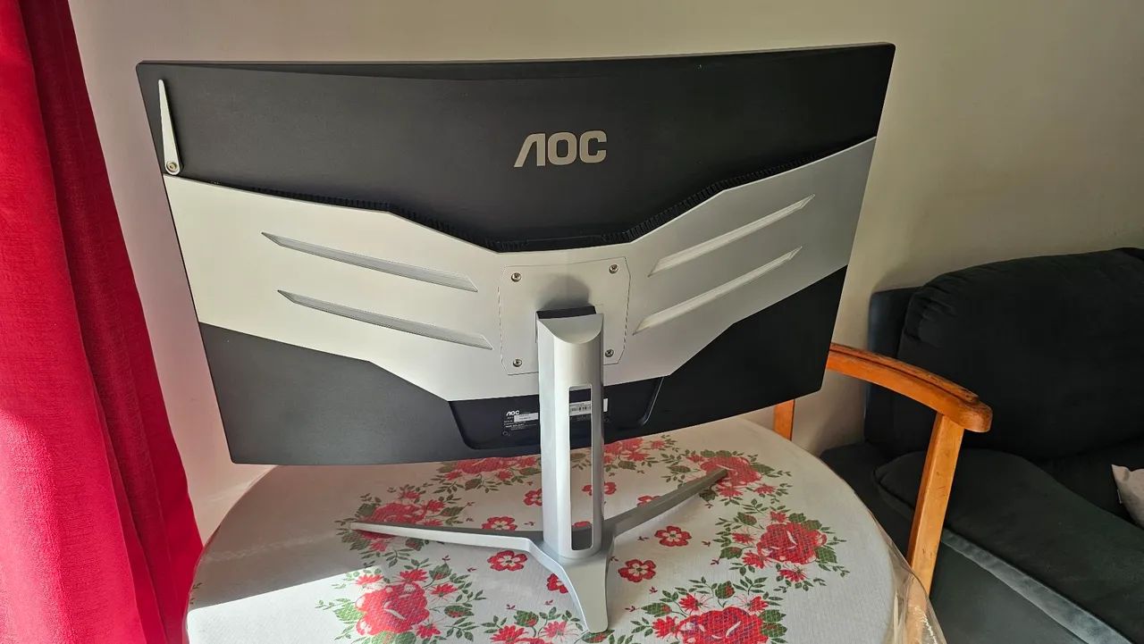 Monitor AOC Agon 32' 144hz - Foto 2
